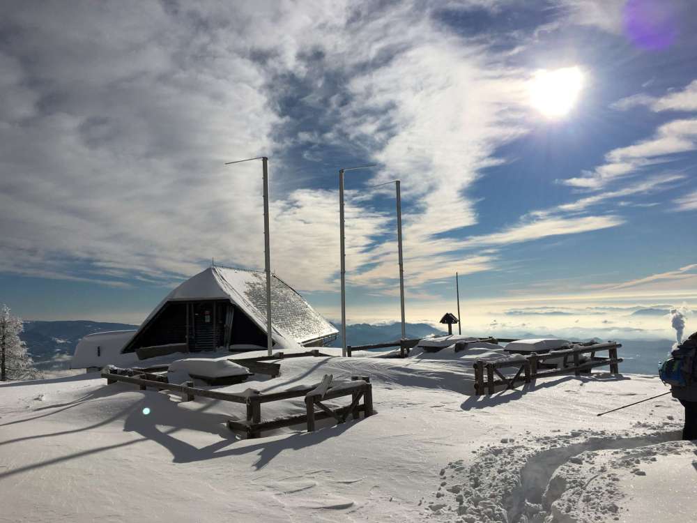 20161113_082011333_ios-2048