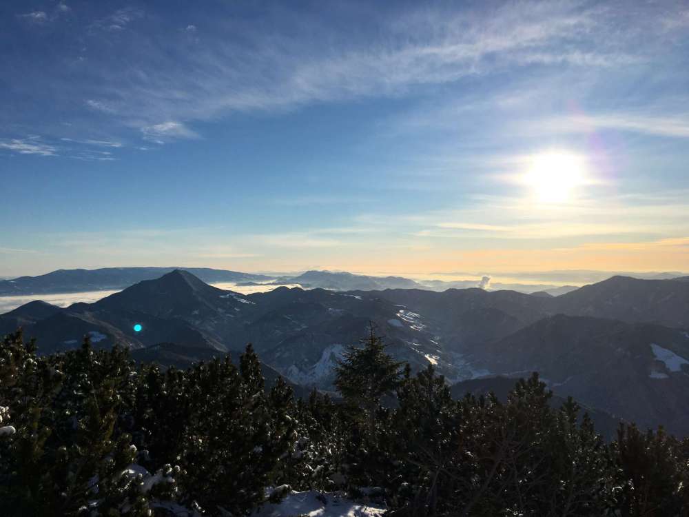 20170115_074002254_ios-2048