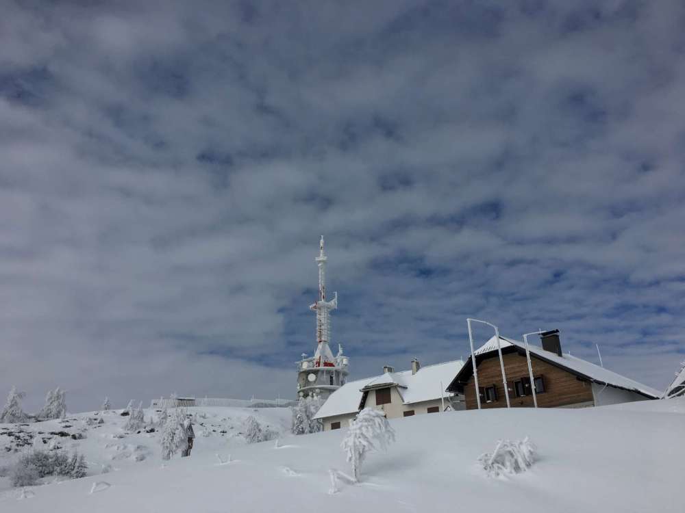 20170208_105156512_ios-2048