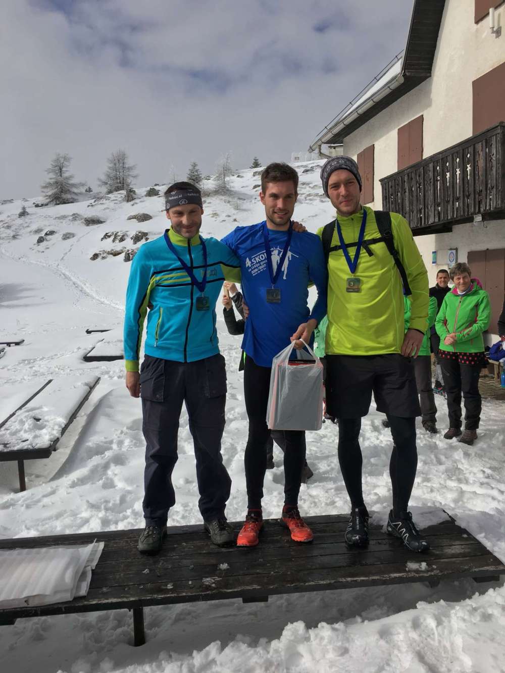 20170218_102238251_ios-2048