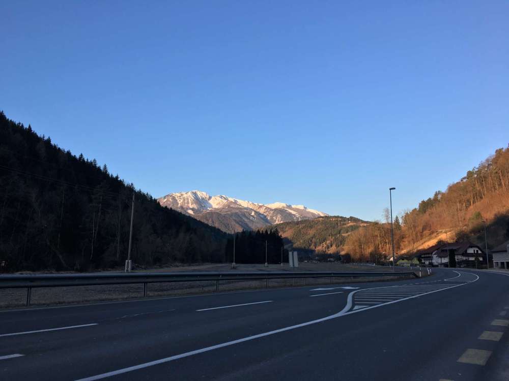 20170311_055524347_iOS-2048