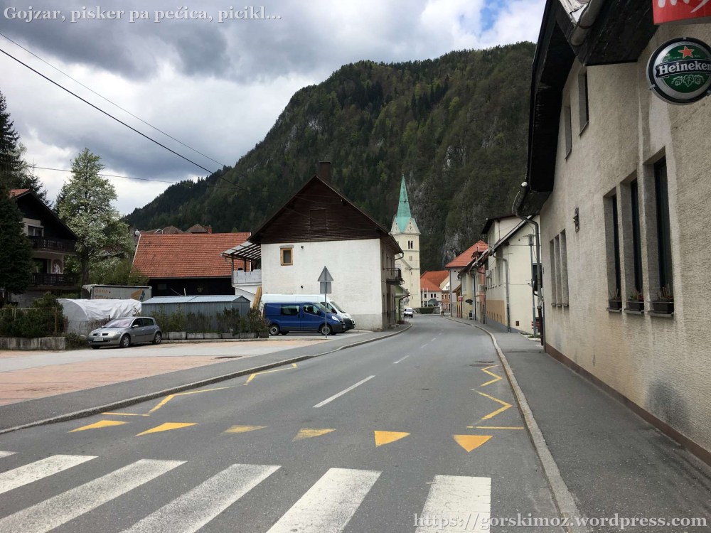 20170429_105816753_iOS-2048