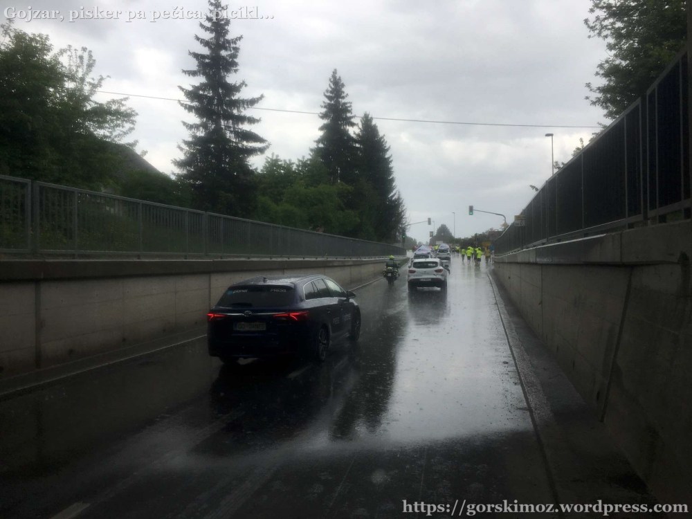 20170507_123103707_iOS-2048