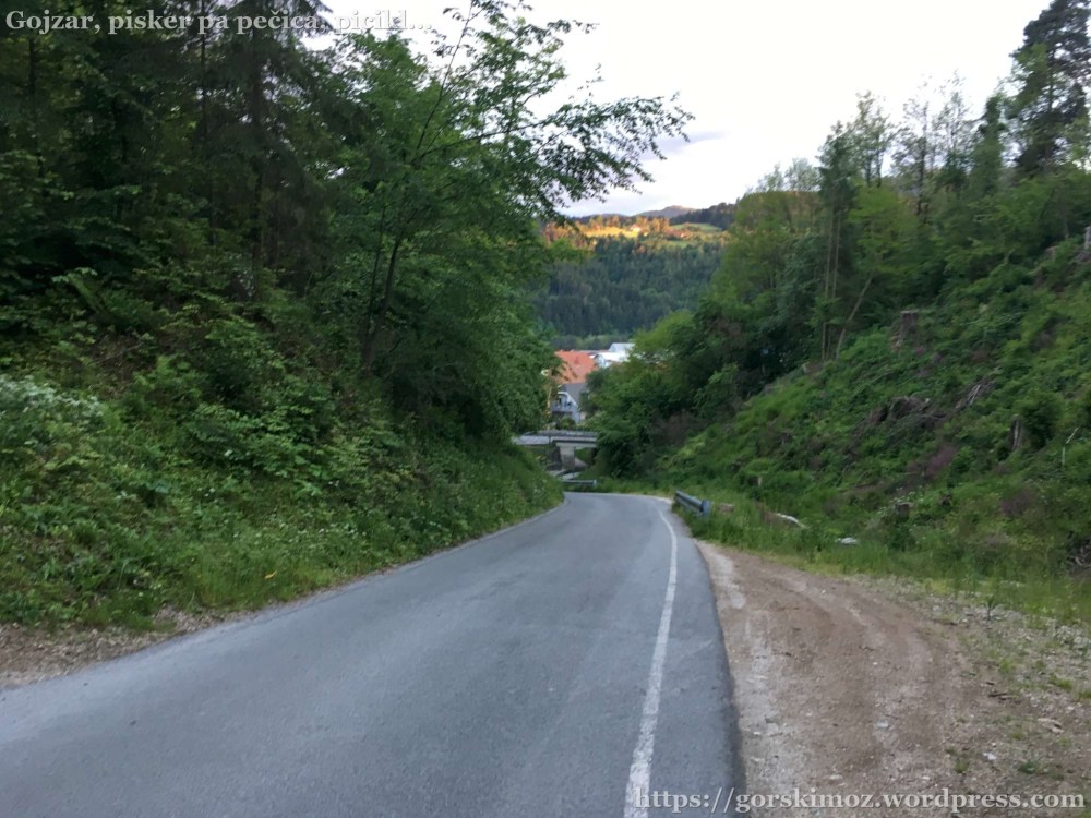 20170525_182349009_iOS-2048